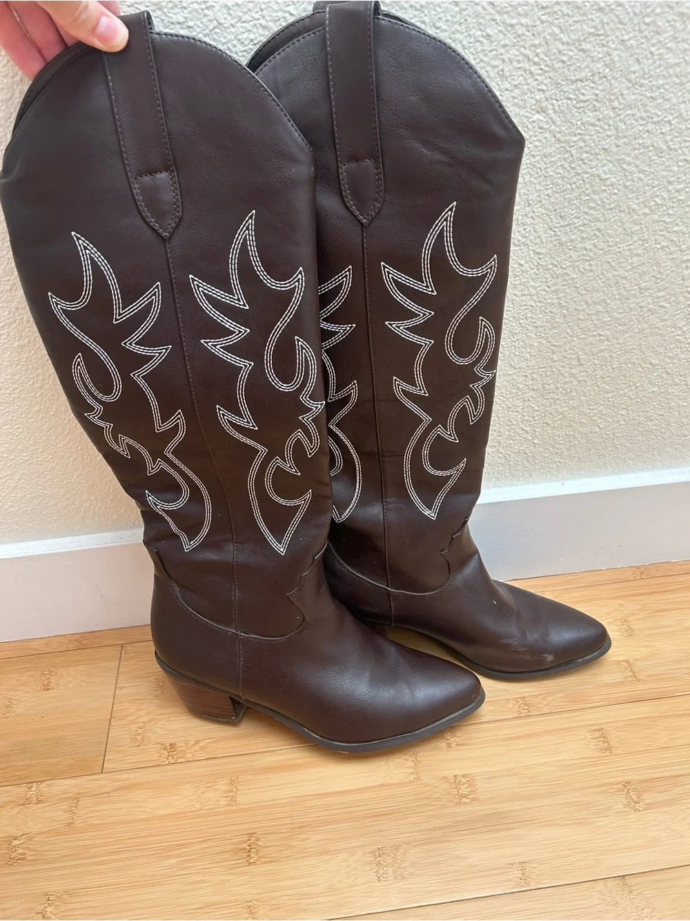 Princess Polly classic brown